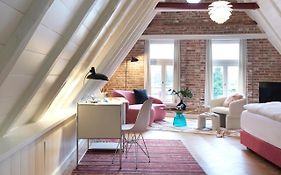 Five Rooms